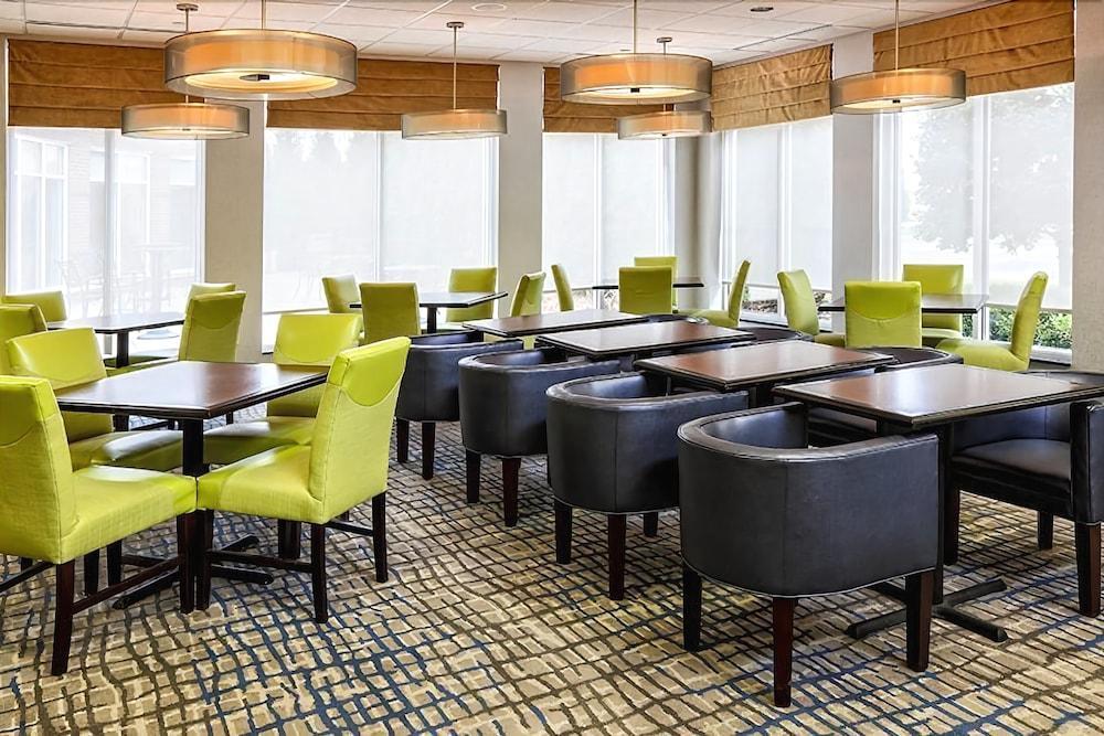 Hilton Garden Hotel